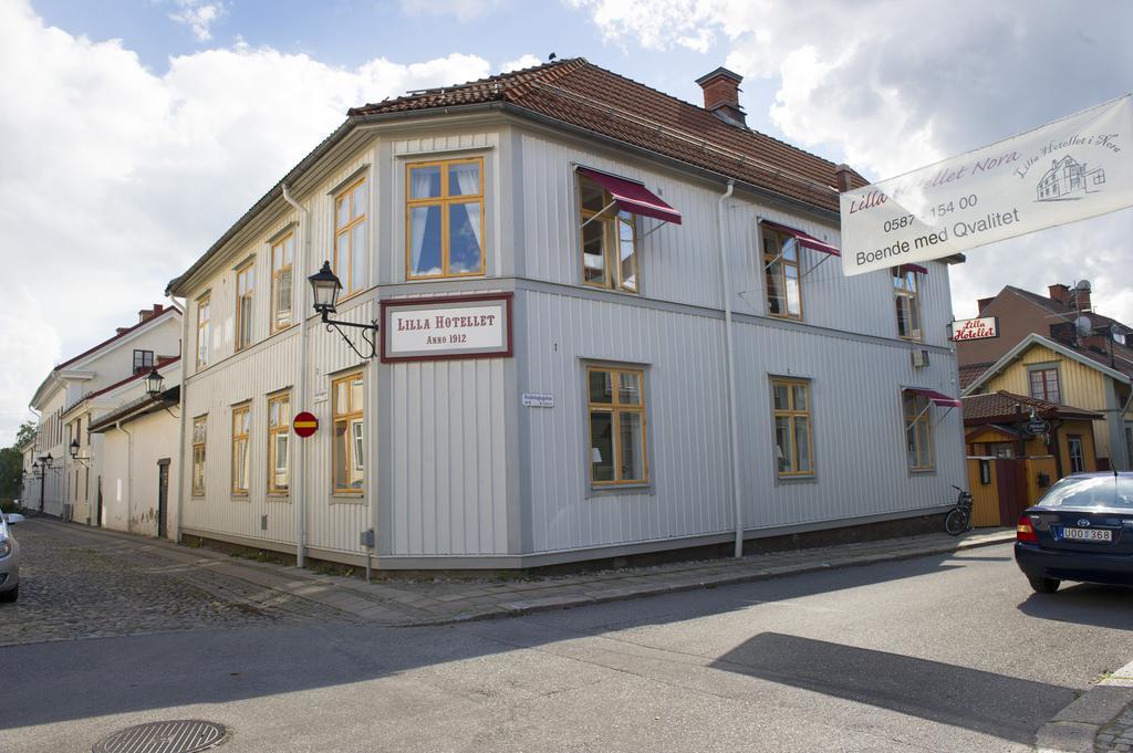 Lilla Hotellet I Nora Luaran gambar