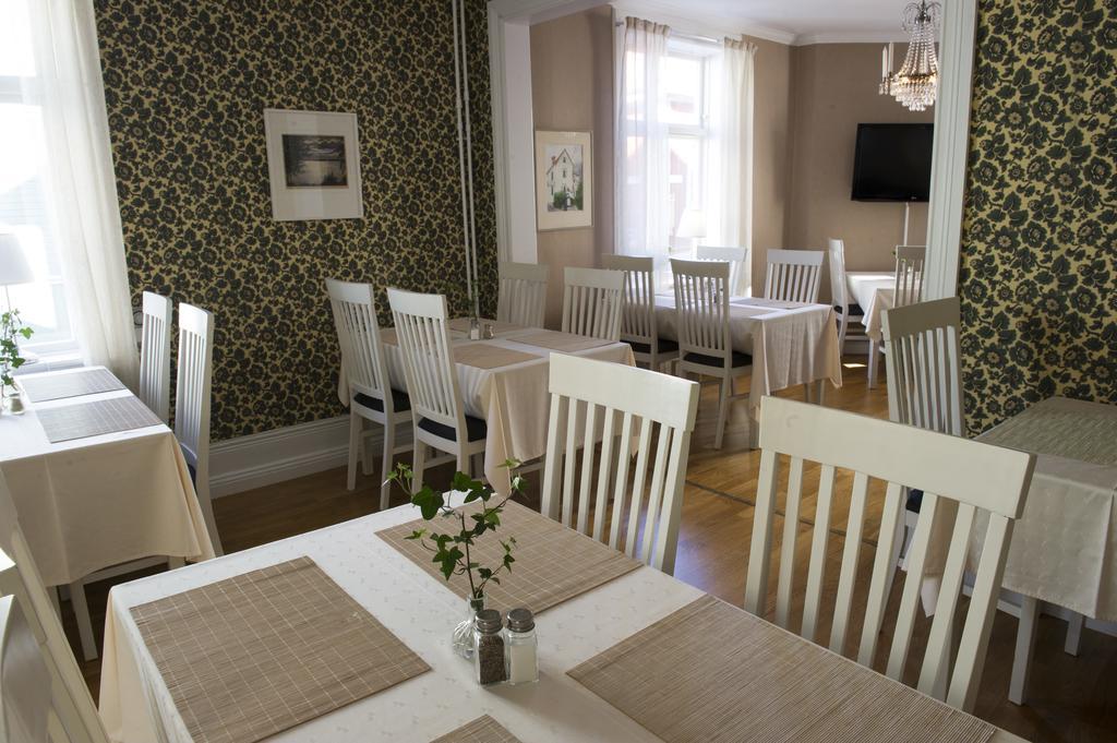 Lilla Hotellet I Nora Luaran gambar